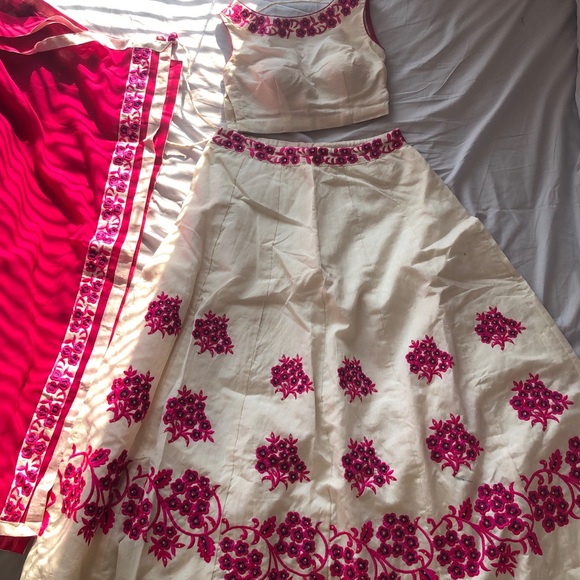 Lehenga Indian Dress - Picture 4 of 6